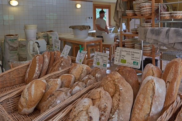 ATELIER DE BOULANGERIE RESTALGON